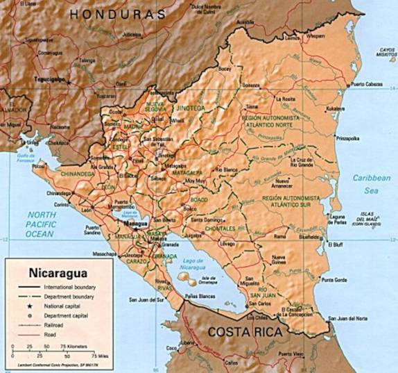 Mapa da Nicarágua, destacando-se o grande lago da Nicarágua e a Isla Ometepe em seu interior